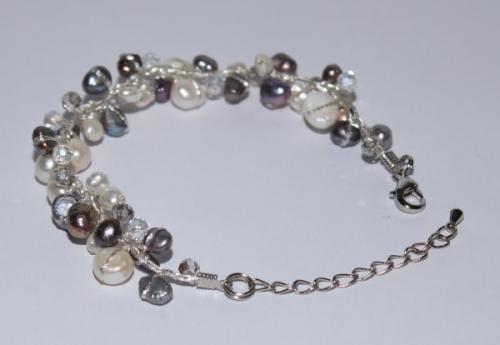 Kette, Perlen, weiß u. silber