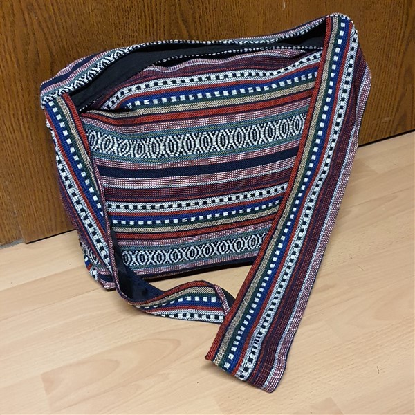 Hmong-Slingbag, Bee-bunt