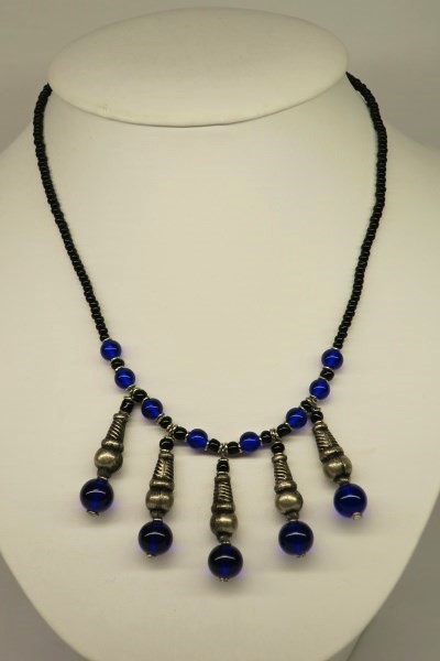 Kette mit 5 Anhängern, blau
