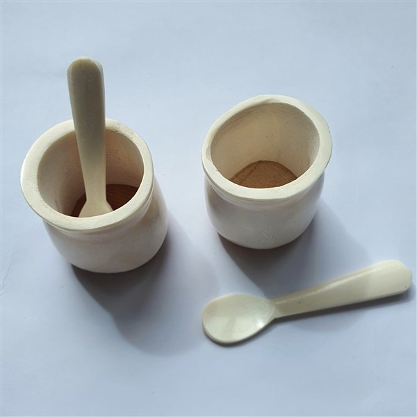 Gewürztöpfchen aus Bein, natur