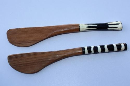 Buttermesser mit Beingriff